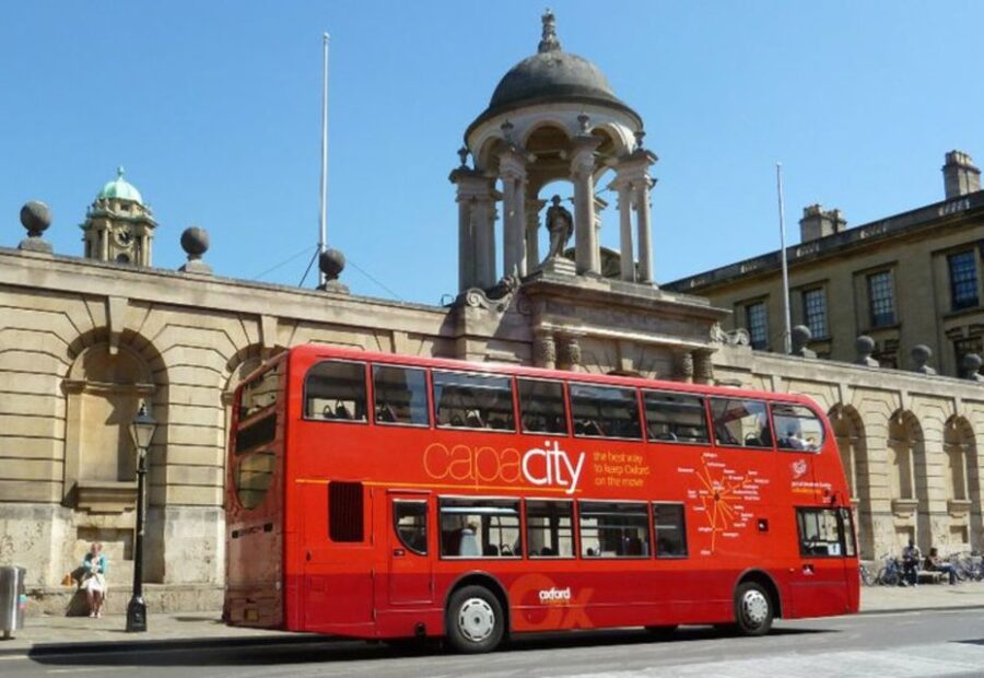 Oxford: Bus Transfer To/From London Gatwick Airport