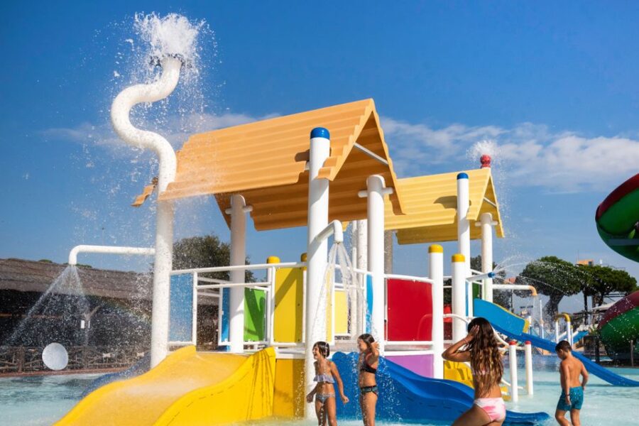 Palafolls: Marineland Dolphinarium and Water Park Tickets