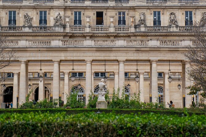 Paris Wheelchair Accessible Custom Tour: Full-Day W/ Local Guide