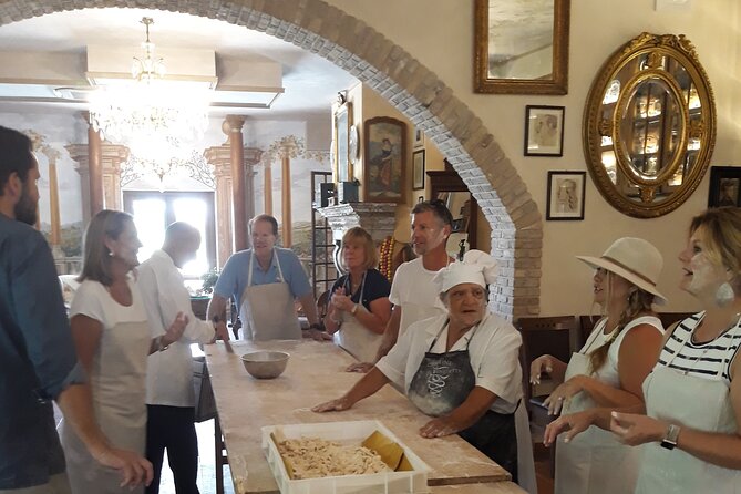 Pasta O Pizza Making Class With Wine Tour in Rome Countryside
