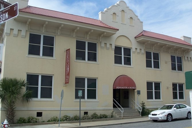 Pensacola Scavenger Hunt: Pensacola Adventure