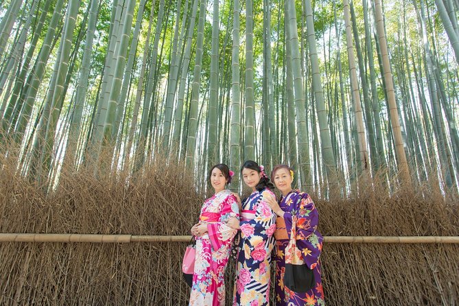 Photo Shoot With a Private Vacation Photographer in KYOTO, JAPAN - Access to Edited Images and Downloads
