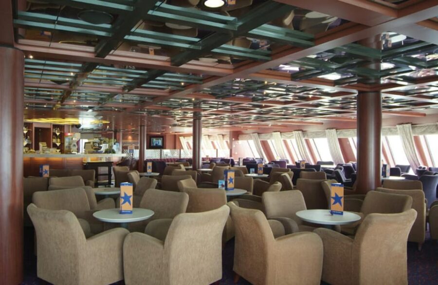 Piraeus-Ios: One-way Ferry Ticket Between Piraeus – Ios