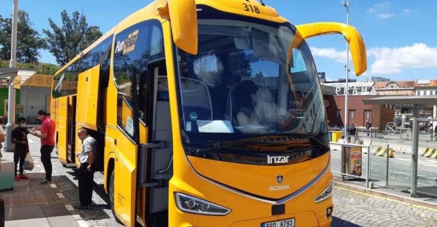 Prague: Easy Bus Travel To/From Karlovy Vary