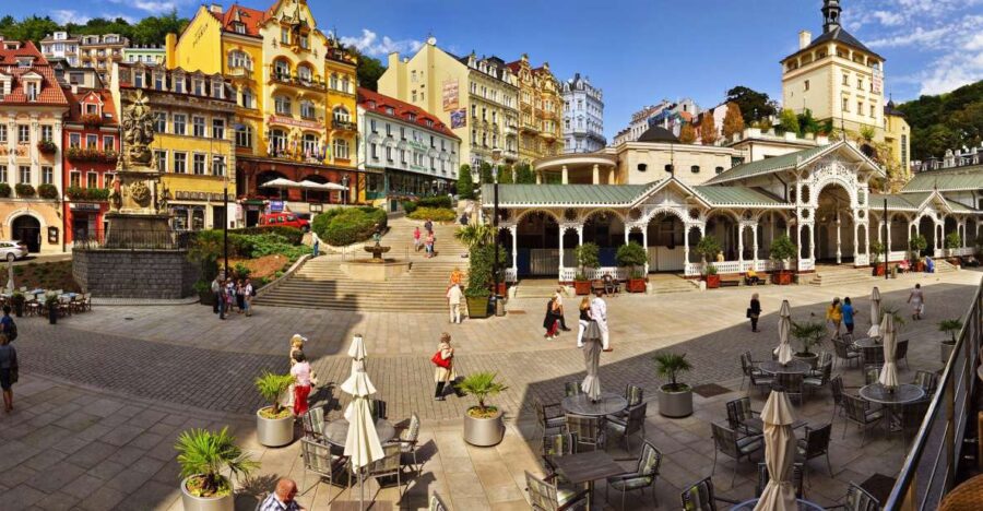 Prague: Karlovy Vary Day Trip With Watchtower and Funicular