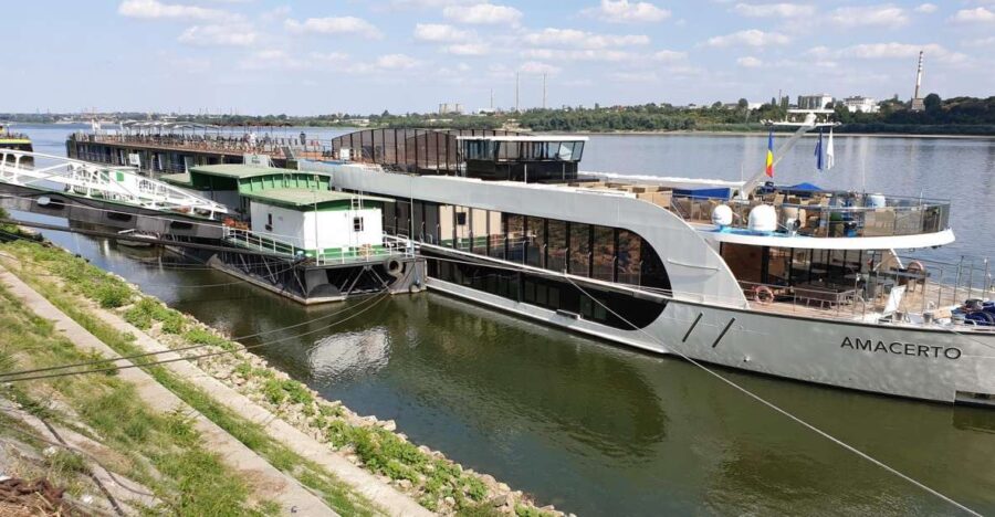 Premium Private Transfer: Bucharest Airport to Giurgiu Port