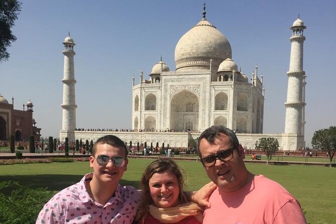 Private 4DAYS Taj Mahal Tour From Newyork Including Visa & Flight
