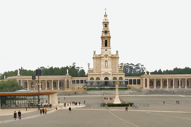 Private 6-Hour Tour of Fatima From Porto With Hotel Pick up