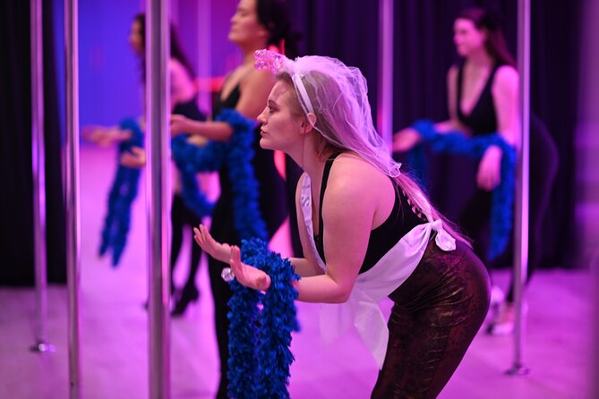 Private Burlesque Party for up to 15 People at Sofly Social ATX
