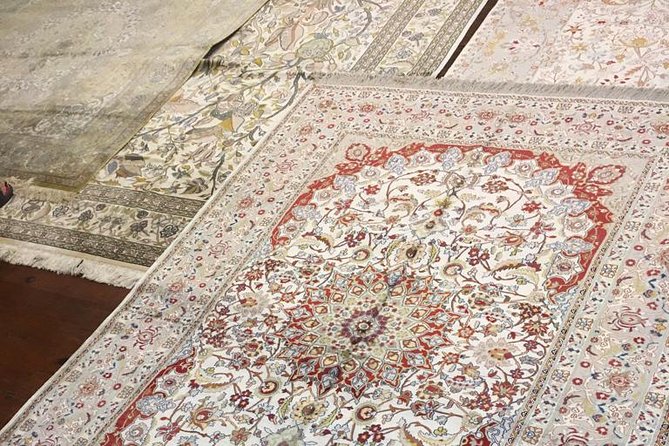 Private Cairo Shopping Tour to Real Papyrus Museum Lotus Oil Factory Jewelries
