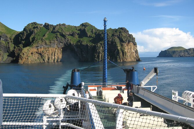 Private Day Tour to Westman Island With Pick up
