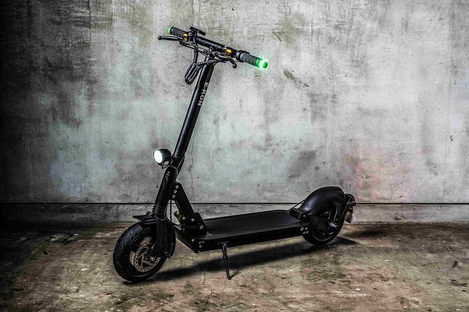 Private E-Kick Scooter Rental in Tokyo