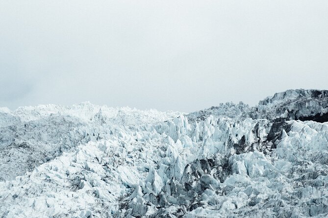 Private Glacier Hike on Falljökull With Local Guide