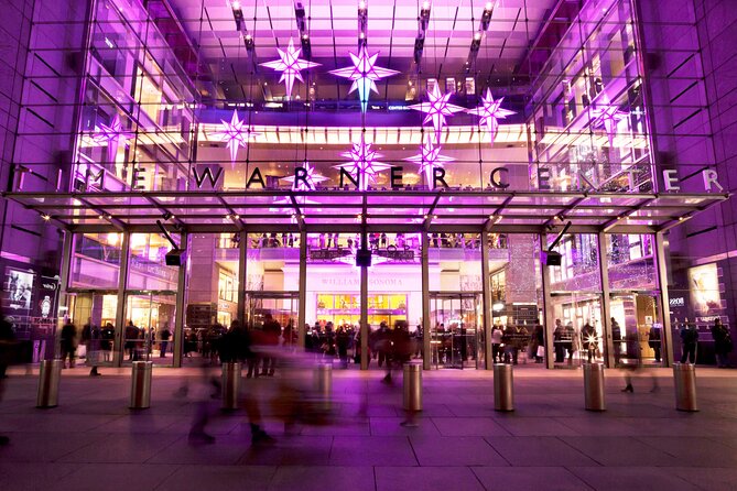 Private Holiday Movie Sites and City Lights Guided Tour - Visitor Experiences and Ratings