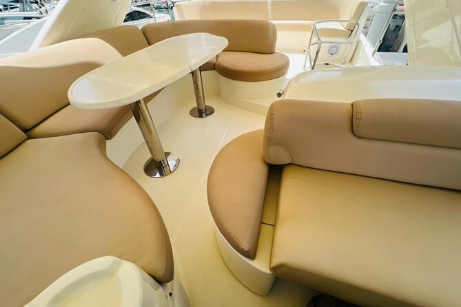 Private Luxury Yacht Tour From Dubai Marina - Tour Highlights