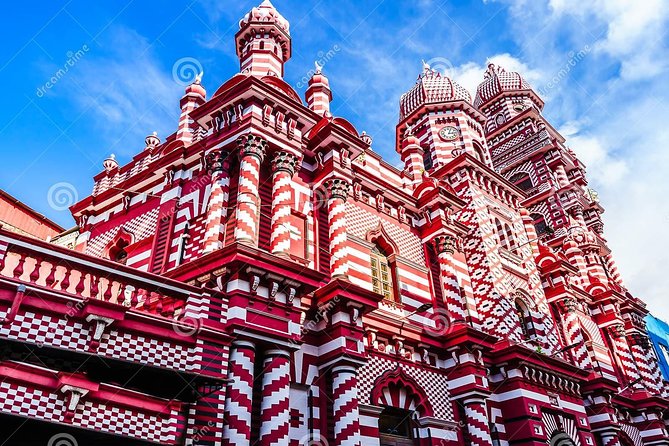 Private Night Tour in Colombo With Street Food Tasting