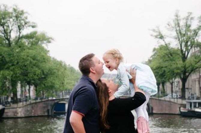 Private Photo Session With a Local Photographer in Rotterdam