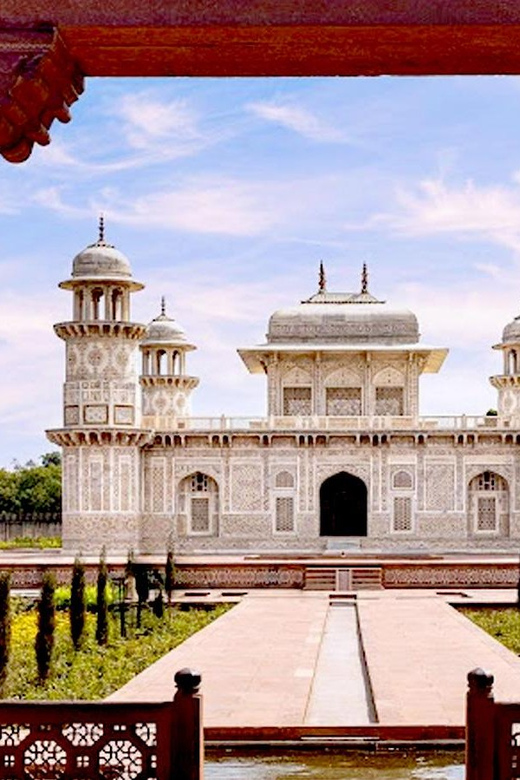 Private Sunrise Taj Mahal Day Trip From Delhi by Car