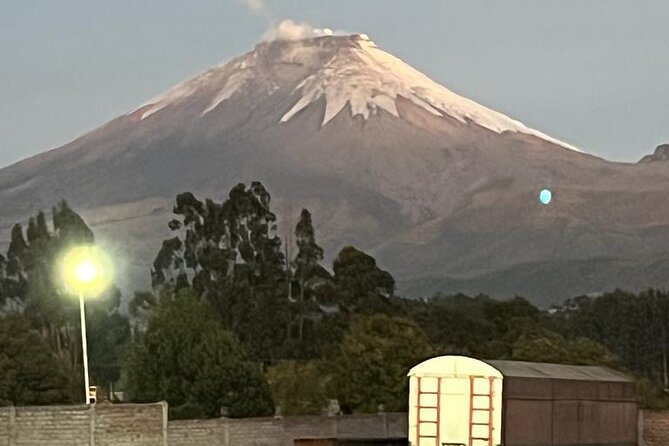 Private Tour at Cotopaxi and Quilotoa One Day Include Paint Class