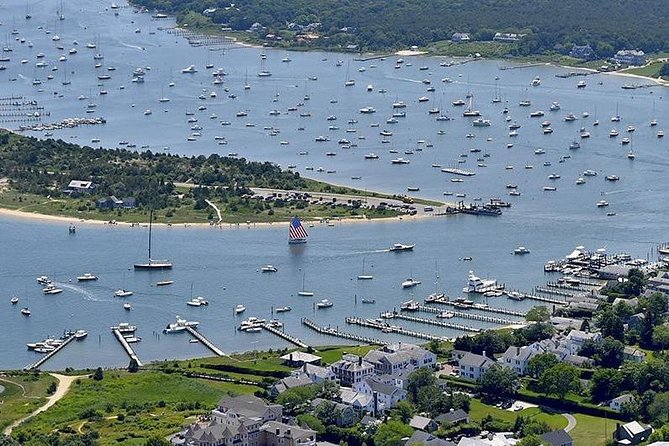 Private Tour of Marthas Vineyard With Lunch Included