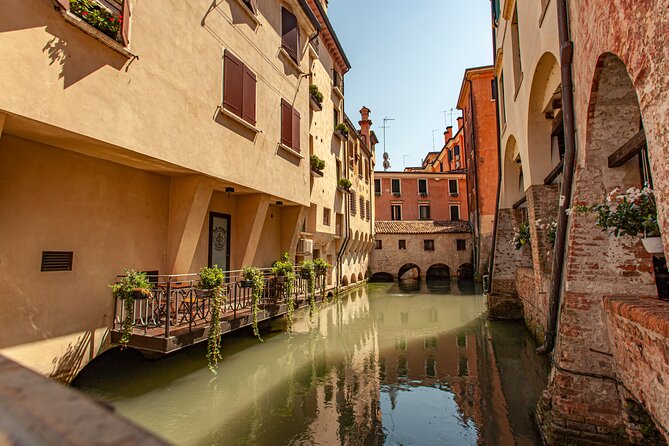 Private Tour of Offbeat Venice & Its Soul With Local: Sightseeing, Food & Drinks