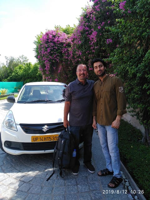 Private Transfer Agra to Jaipur, Fatehpur Sikri+Stepwell