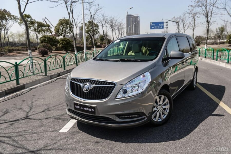 Private Transfer From Chengdu Downtown to Airport
