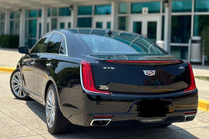 Private Transfer From Dulles Airport to Washington Dc by Sedan