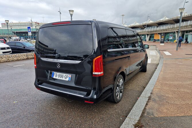 Private Transfer From Lyon Saint Exupéry Airport to Lyon