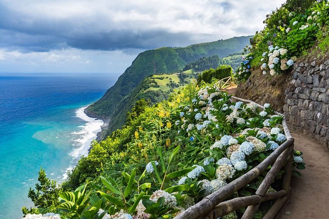 Private Transfer From Ribeirinha to Terceira Lajes (Ter) Airport