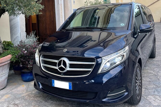 Private Transfer From SORRENTO to ROME Apt Train Station City - Vehicle Amenities