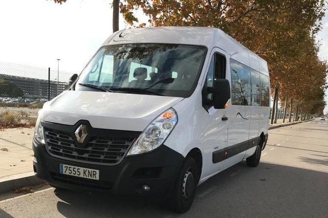 Private Transfer Minibus From Airport Barcelona to Salou
