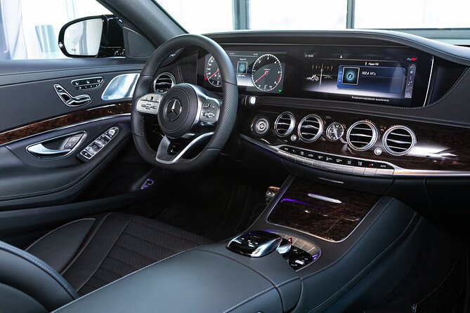 Private Transfer to or From Washington, DC and Ronald Reagan Airport DCA