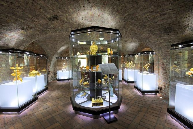 Private Walking Tour of Gdansk + Amber Museum + Malbork Castle