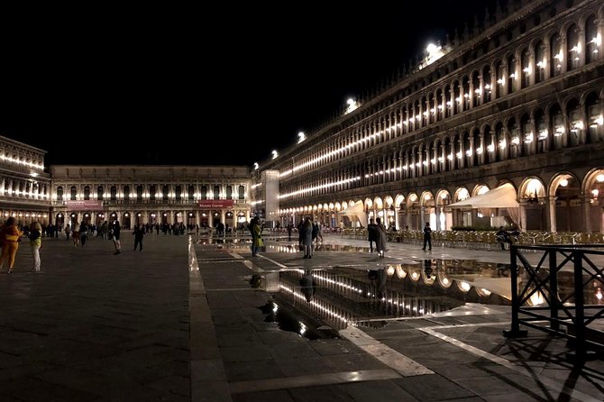 Punta Sabbioni – Venice at Sunset: Boat Tour With Aperitif