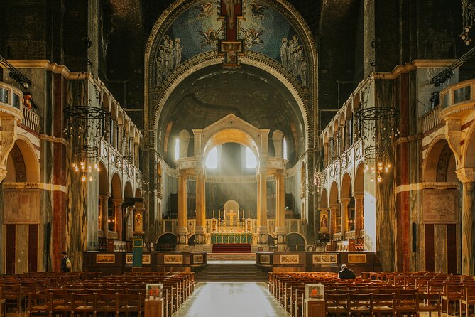 Replaced: Top Churches of London Private Walking Tour With a Gui