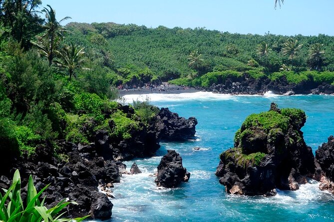 Road to Hana Rainforest, Black Sand Beach, Waterfalls & Lunch - Pickup Information