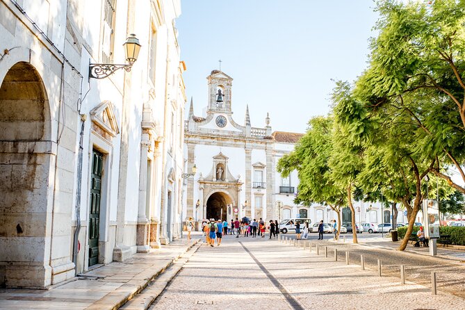 Romantic Faro Walking Tour: Historic Sights & Serene Gardens - Historic Sights to Explore