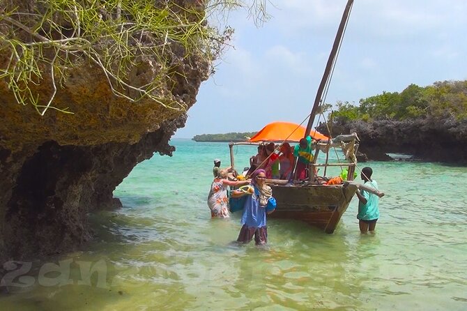 Safari Blue Zanzibar & Menai Bay Fascinating Day Sea Trip With Lunch – Zanzibar