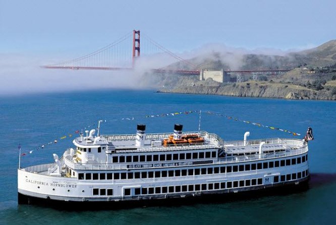 San Francisco Mothers Day Premier Dinner Cruise Review - Dining Experience