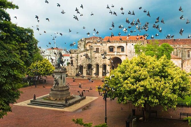 Santo Domingo: Full-Day Cultural VIP Tour of Santo Domingo City