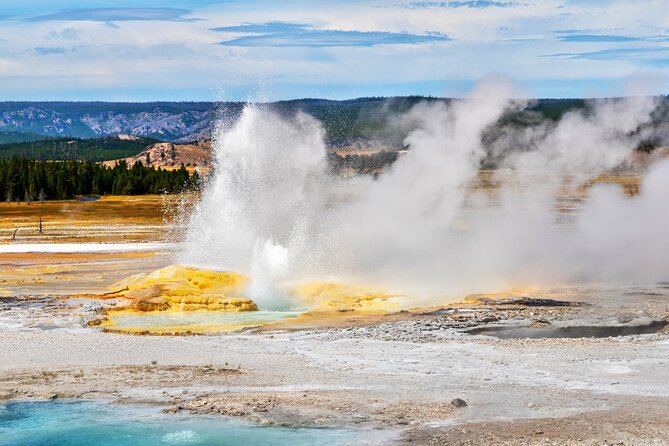Self-Guided Audio Driving Tour in Yellowstone National Park