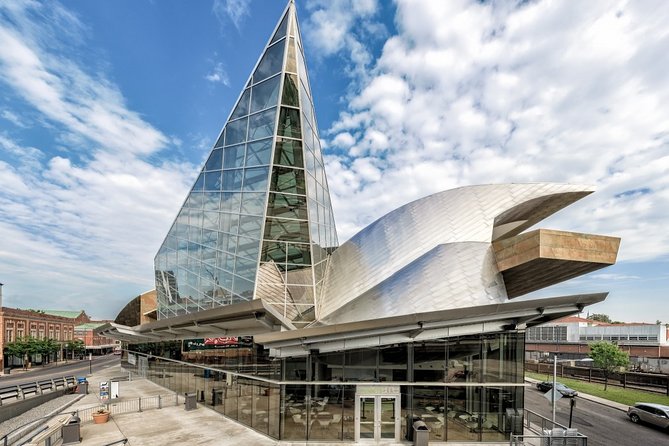 Self-Guided Scavenger Hunt: A Big Lick Of Roanoke