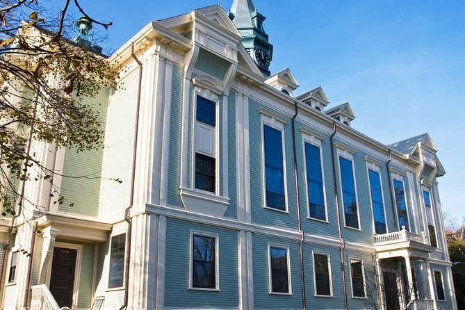 Self-Guided Scavenger Hunt: The Crown Jewel of Cape Cod