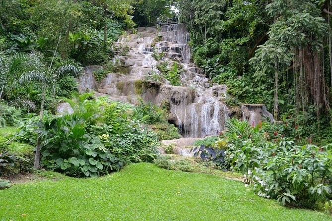 Shared Konoko Falls and Tropical Garden Tour From Ocho Rios