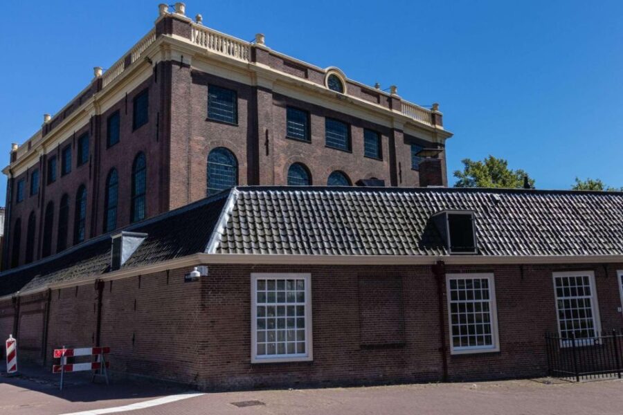 Skip-the-line Portuguese Synagogue, Jewish Amsterdam Tour
