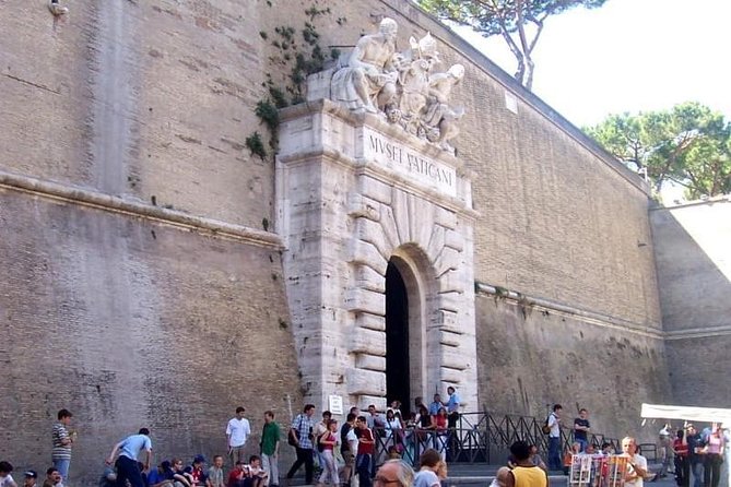 Skip the Line Tour Quick & Easy Escorted Visit of the Sistin Chapel & St.Peter