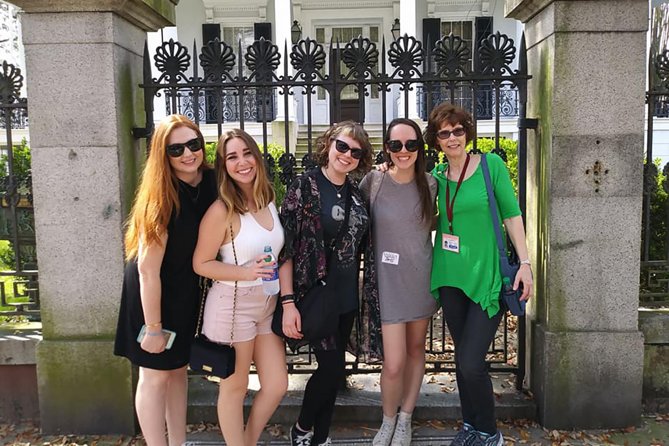 Small-Group Glamorous Garden District Tour