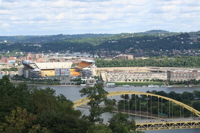 Smartphone-Guided Tour of Downtown Pittsburgh Sights & Stories