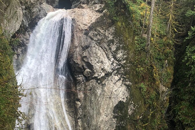 Snoqualmie Falls and Twin Falls Hike
